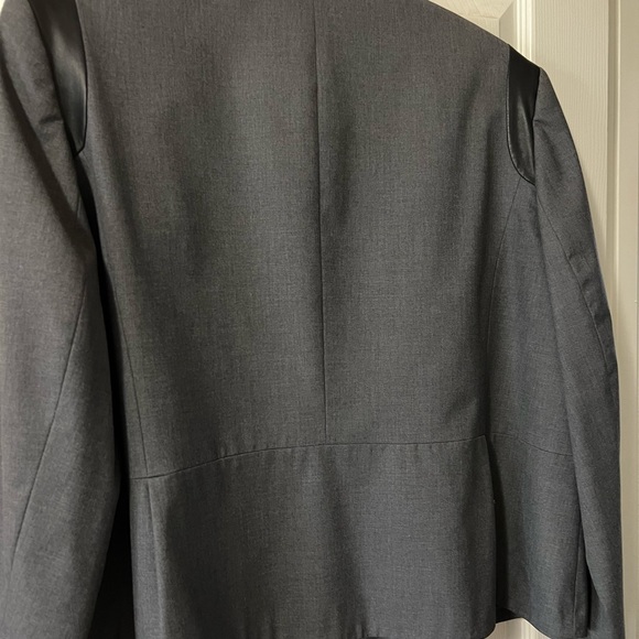 Jones New York Blazer - Picture 3 of 8